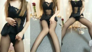 สาวจีนใส่ชุดนอนไม่ได้นอนมาไลฟ์สดในกลุ่มลับของเธอ