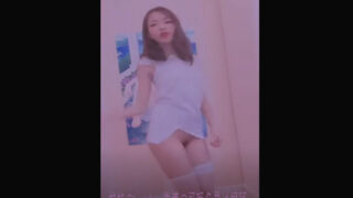 สาวใส่ชุดแมวและเต้นโชว์หีในกลุ่มลับ
